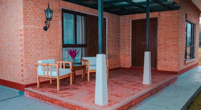 Miraaya Wellness And Golf Resort Chitwan Exterior photo